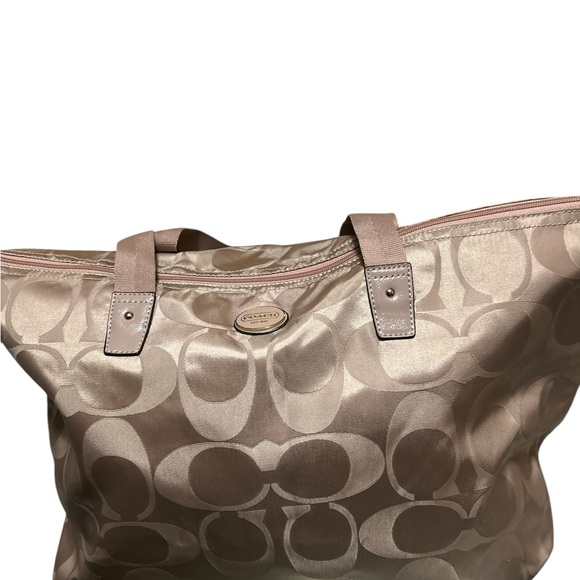 Coach Dusty Pink Weekender Travel Bag With Pouch EC - Picture 6 of 12